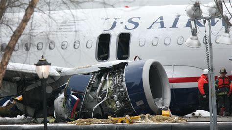 What happens when a plane makes an emergency landing? | Live Science