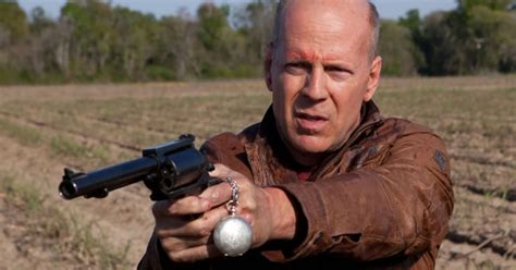 Looper review: Bruce Willis does the time warp, kicks ass - CNET