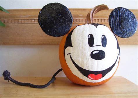 2007 - Mickey Mouse Pumpkin by PunkBouncer on DeviantArt