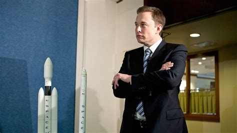 Elon Musk Rockets Back into First in Silicon Valley Space Race | Vanity Fair