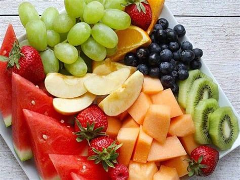 Fresh Fruit Platter (Serves 10) - Fresh Tasty