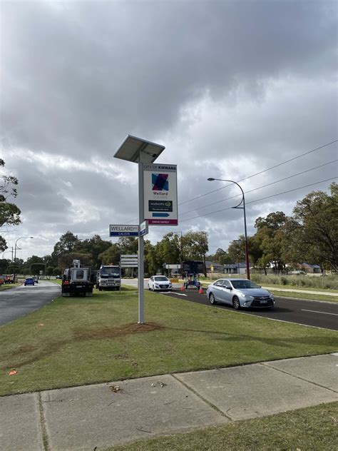 City of Kwinana solar powered street sign - Compac