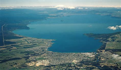 NZ geologist finds large seismic event triggered Taupo super-volcano ...