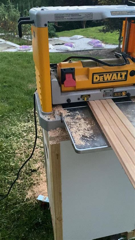 Making sawdust [Video] | Wood, Woodworking shop, Wood projects