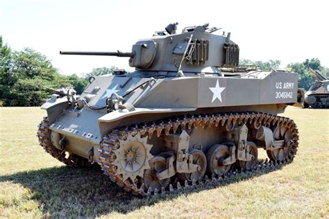 Pin on Tanks WW II ( photo)