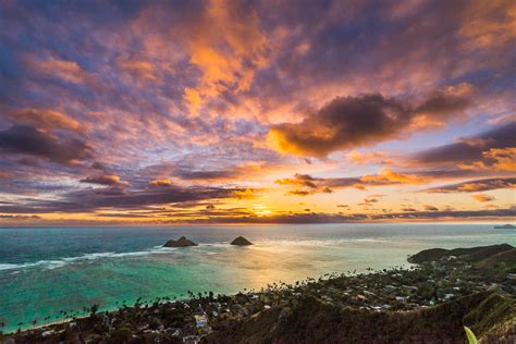 Lanikai Pillbox Hike (Kaiwa Ridge): Best Sunrise Hike on Oahu, Hawaii