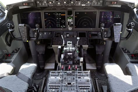 Lack of redundancies on Boeing 737 MAX system baffles some involved in ...