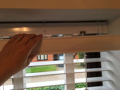 How To Fit Venetian Blinds From Blinds 2go (Review) | Life of Man