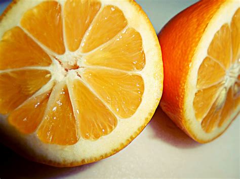 Difference between: lemons and Meyer lemons - ErinNudi.com