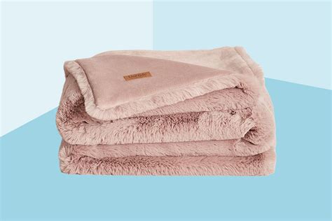 The 10 Best Faux Fur Blankets of 2023