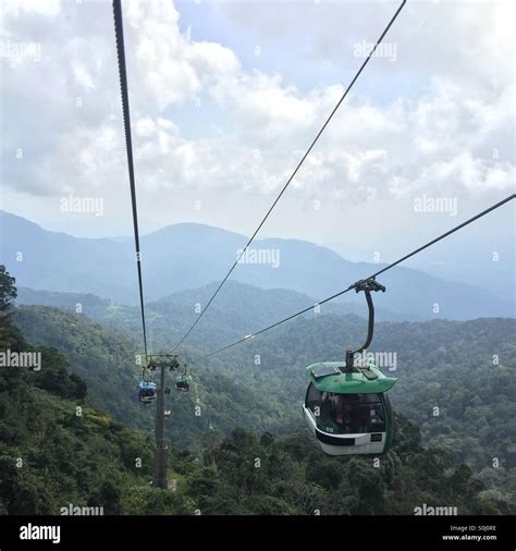 Cable car to Genting Highlands Stock Photo - Alamy