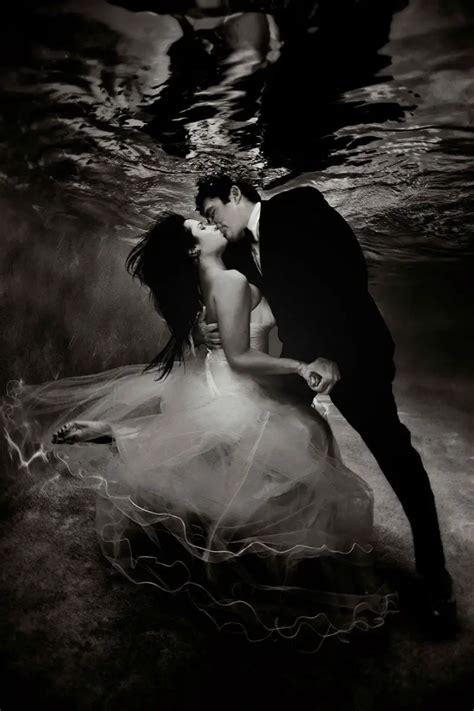 Brilliant Underwater Wedding Photography