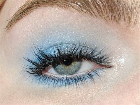 Light Blue Eyeshadow Makeup | Saubhaya Makeup