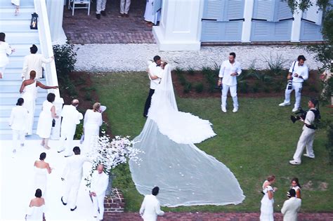 The Best Details From Jennifer Lopez and Ben Affleck’s Wedding, So Far | Vanity Fair