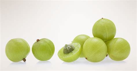 Gooseberry Health Benefits, Medicinal Uses, Nutrition Value and Calories