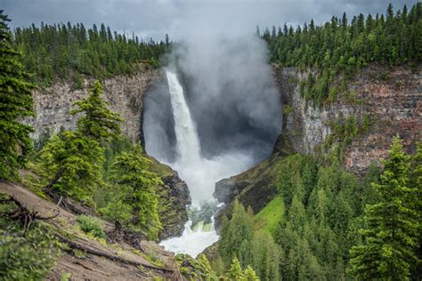 Canada's Best Waterfalls - The Great Canadian Bucket List