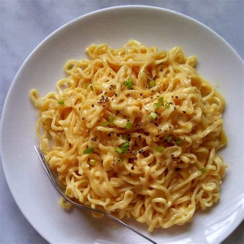 Cheesy Ramen Noodles - Spoons Of Flavor