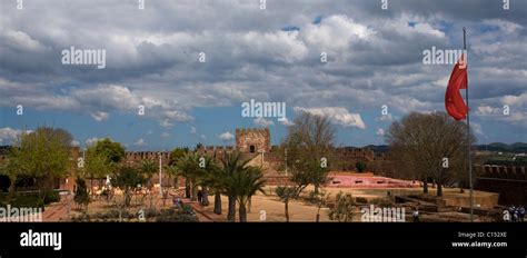 Silves castle algarve hi-res stock photography and images - Alamy