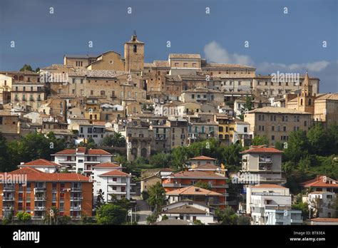 Penne in Abruzzo, Italy Stock Photo: 32140482 - Alamy