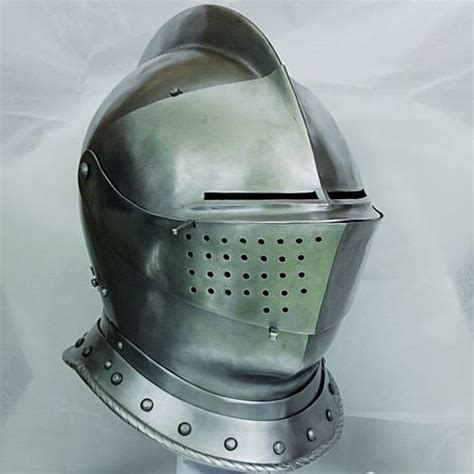 Closed Face Helmets (Medieval Knight Armet Helmet) - Gameplay - Kingdom Come: Deliverance Forum