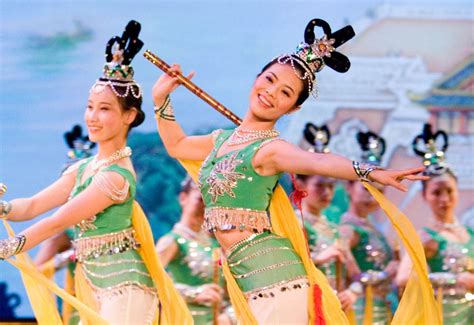 About Culture: The Special Characteristics of Chinese Culture