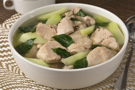 CHICKEN TINOLA