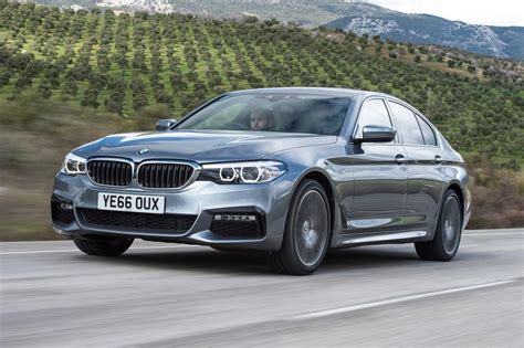 BMW 5 Series Performance, Engines, Top Speed & 0-62 | Auto Express