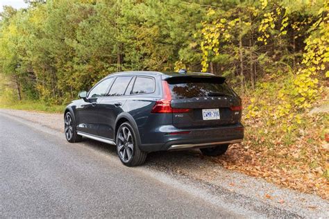 2023 Volvo V60 Cross Country Review: The All-Terrain Swedish Wagon