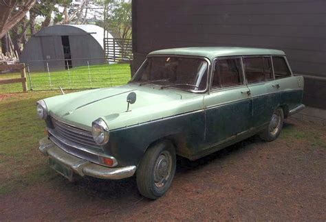 transpress nz: 1961 Morris Oxford Traveller