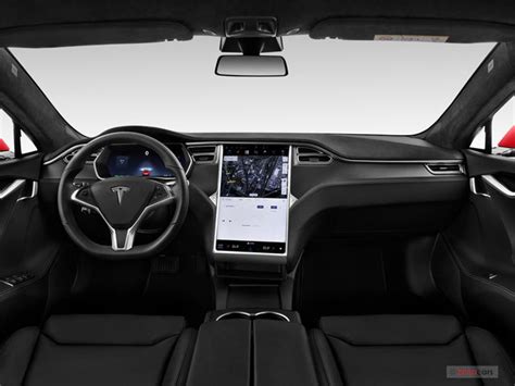 2020 Tesla Model S: 90 Interior Photos | U.S. News