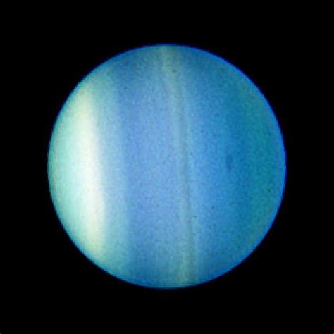 File:Dark Spot on Uranus.jpg - Wikimedia Commons