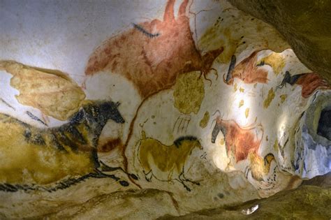 Lascaux caves: New site sheds light on mysterious Palaeolithic art