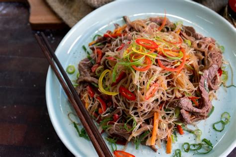 Stir Fried Rice Vermicelli with Beef | Asian Inspirations