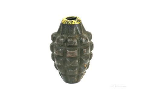 US Pineapple grenade (31) (L2)