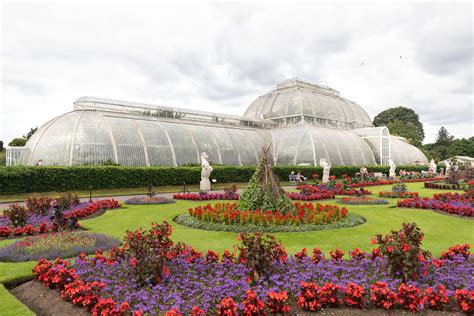 Visiting Kew Royal Botanic Gardens in London, England - Annie Fairfax | Gardens of the world ...