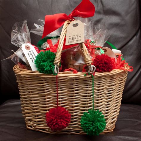 3 DIY Holiday Gift Baskets for Everyone You Love - College Fashion