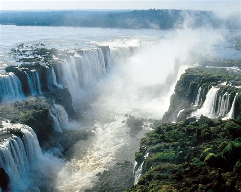 Wallpaper Beautiful Iguazu Falls 2560x1440 QHD Picture, Image