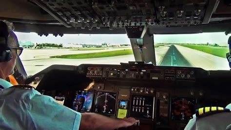 Boeing 747 Cockpit Takeoff