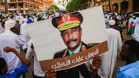 Hundreds rally in support of military council in Sudan