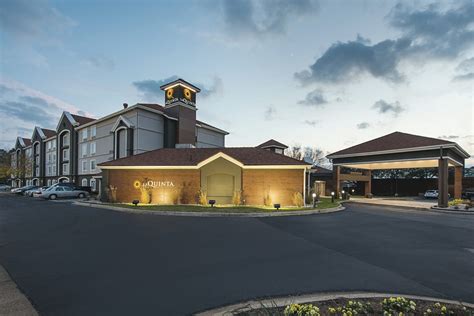 La Quinta Inn & Suites by Wyndham Shreveport Airport | Shreveport, LA ...