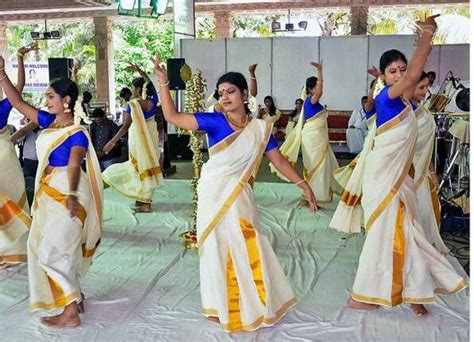 Thiruvathira,traditional dance form of Kerala played especially at the ...