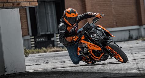 2023 KTM 390 DUKE launched: Top things to know | TOI Auto