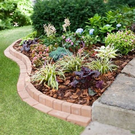 Clever Garden Bed Edging Ideas in 2020 | Brick garden, Garden edging, Brick garden edging