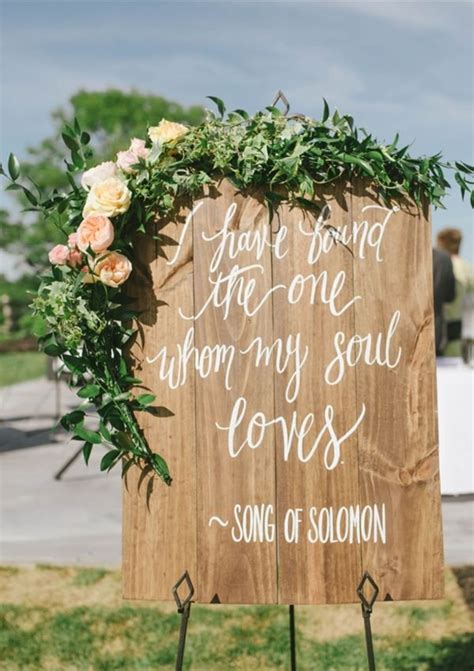 Outdoor Wedding Signs