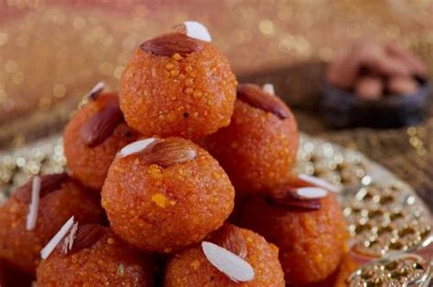 SRM Desi Ghee Mothi Laddu at Rs 400/kg in Erode | ID: 26463224697