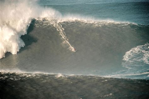 Big wave surfing in Portugal - Los Angeles Times