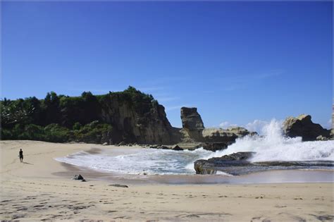 pantai-Klayar-Pacitan | PasirPantai.com