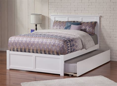 Madison Full Platform Bed with Flat Panel Foot Board and Full Size ...