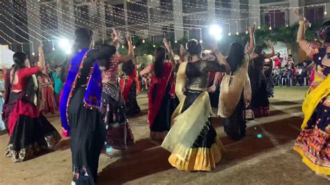 Garba dance | learn garba steps |Easy garba dance steps |Navratri celebration in ahmedabad - YouTube