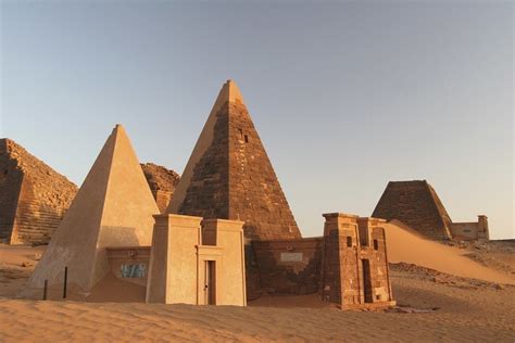 The Forgotten Pyramids of Sudan | JSTOR Daily